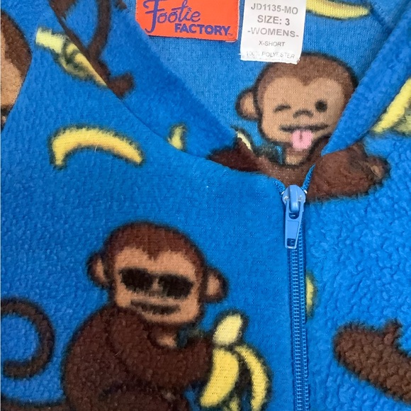Hot Topic store Junior novelty monkey onesie with feet In pre owned condition. - Picture 2 of 7